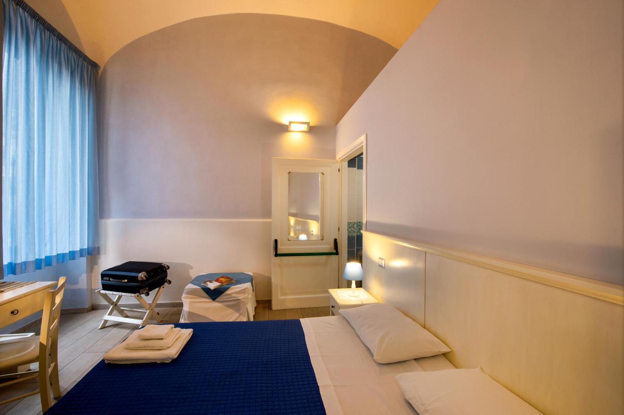 Il Giardino Di Tonia - Oplontis Guest House - Bed & Garden - 토레 안눈치아타 외부 사진