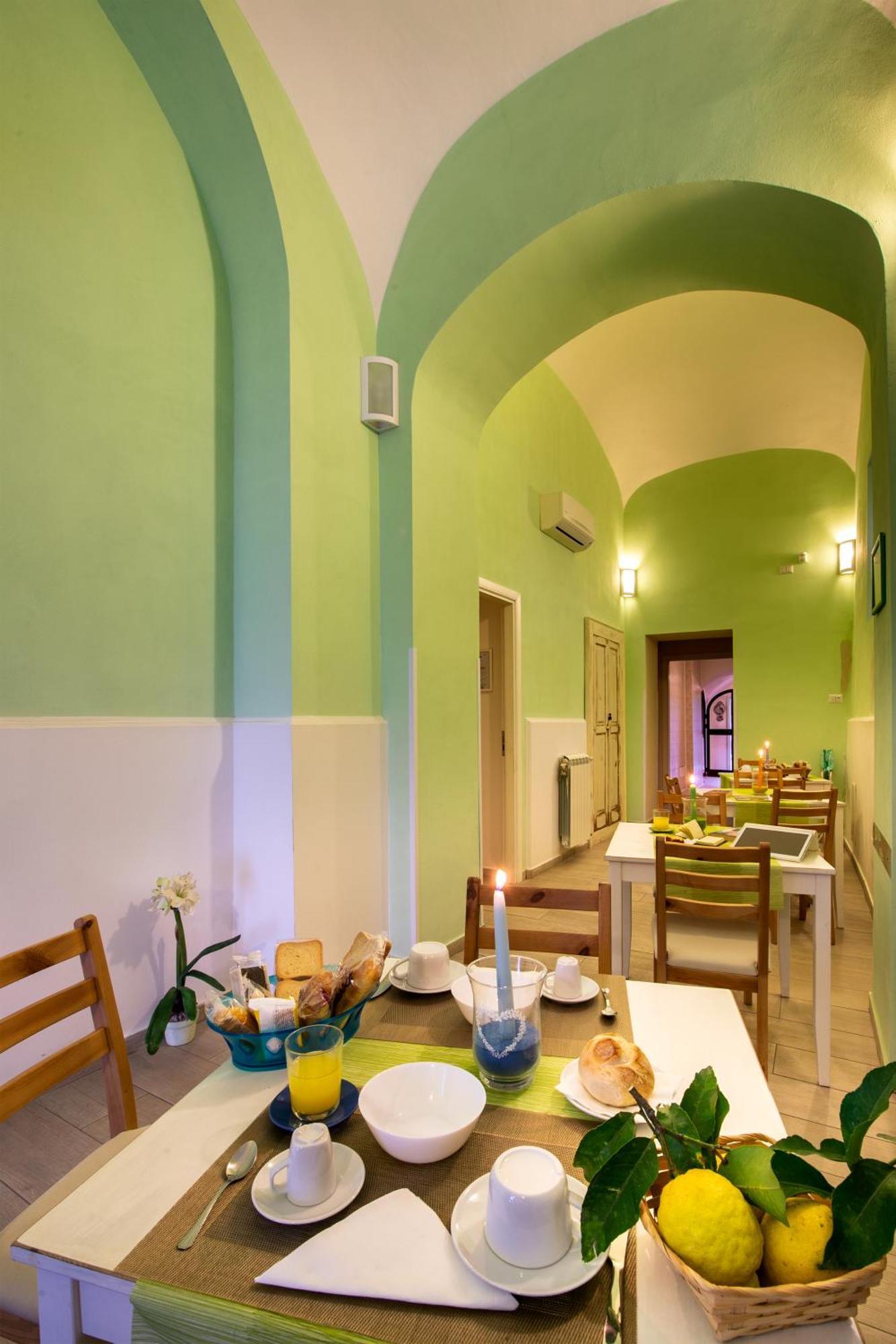 Il Giardino Di Tonia - Oplontis Guest House - Bed & Garden - 토레 안눈치아타 외부 사진