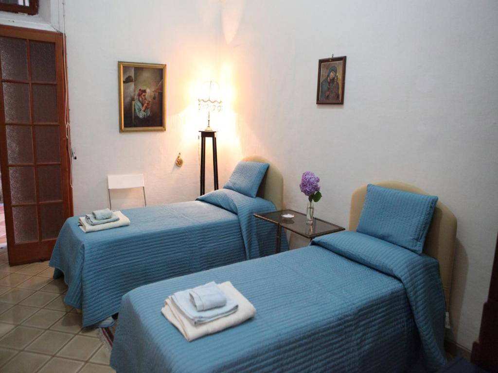 Il Giardino Di Tonia - Oplontis Guest House - Bed & Garden - 토레 안눈치아타 외부 사진