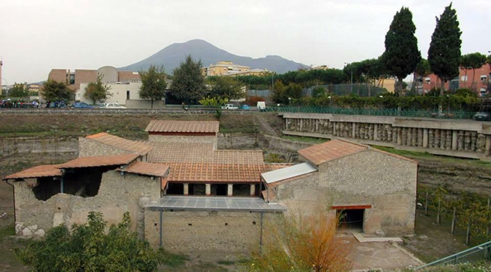 Il Giardino Di Tonia - Oplontis Guest House - Bed & Garden - 토레 안눈치아타 외부 사진